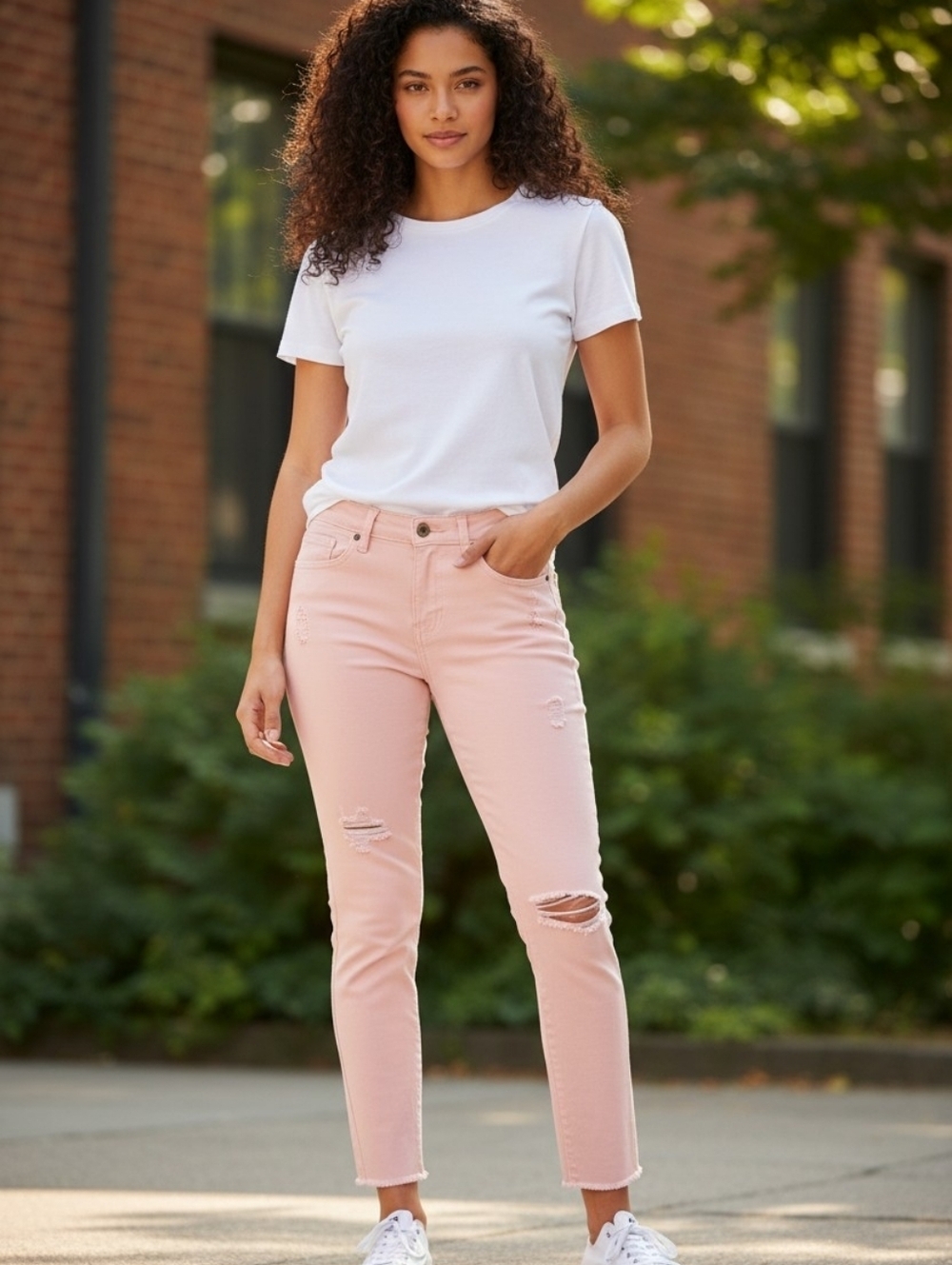 Lauren Conrad Womens Trendy Light Pink Distressed Heart Skinny Capri Jeans Chic